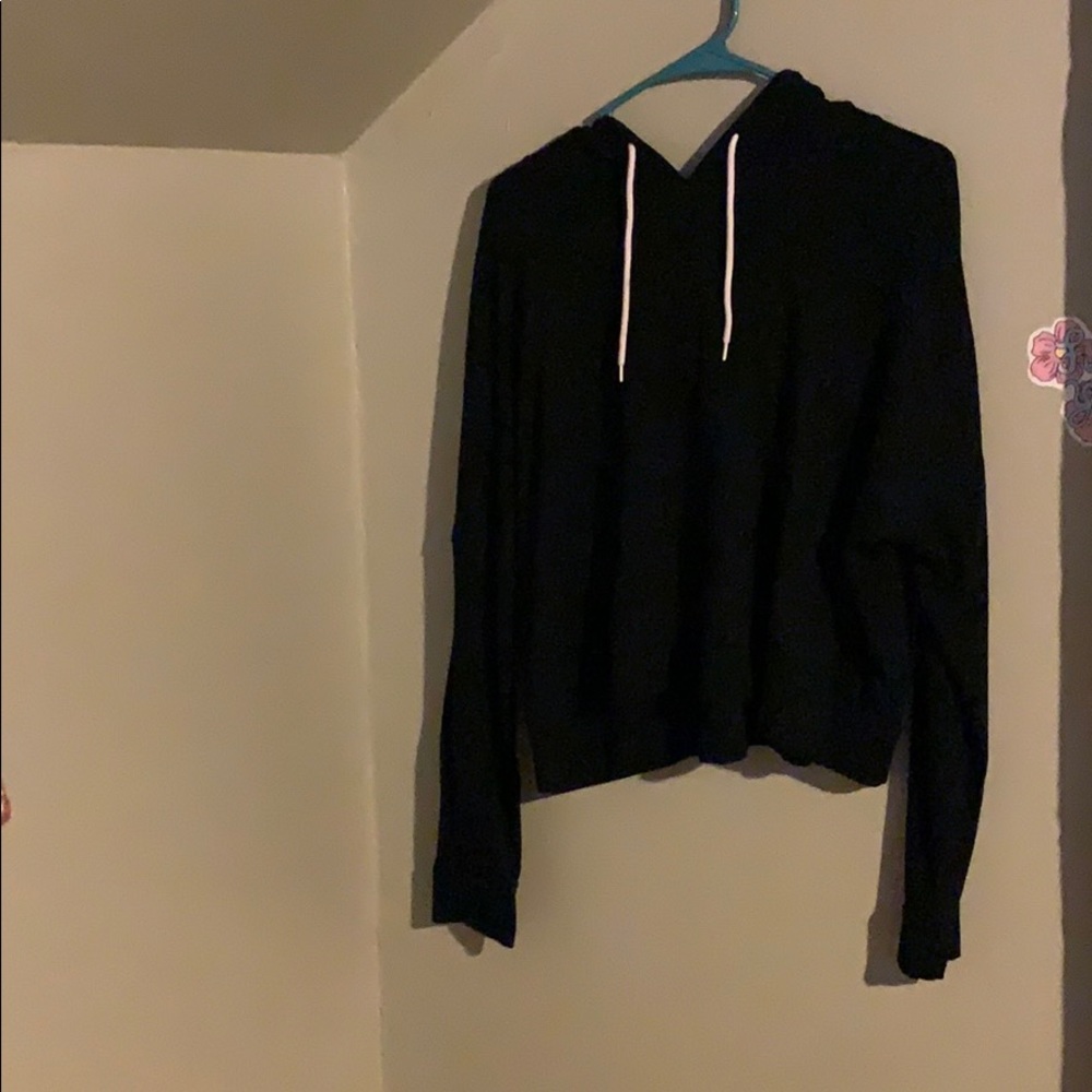 Black cropped hoodie